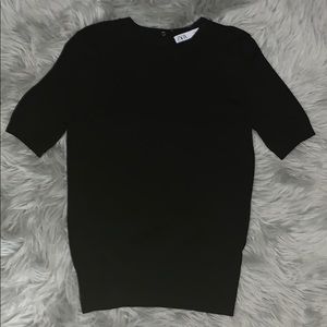 Zara women’s black knitted T-shirt